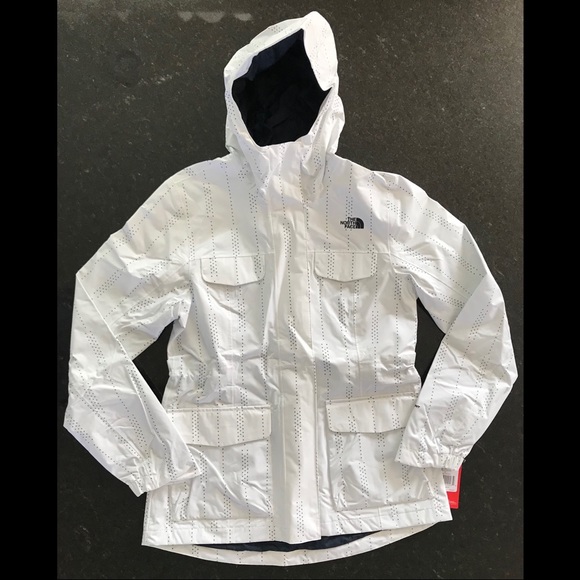New The North Face Womens Wynes Quad Pocket Jacket, White & Navy Hooded Coat, M - Picture 3 of 16